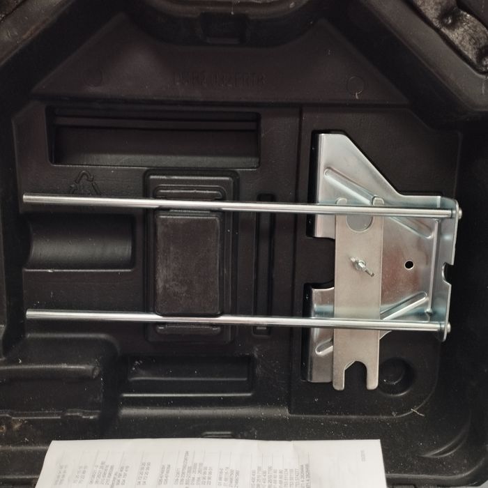 Фрезер Black+Decker KW900E