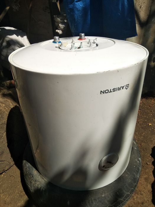 Продам бойлер Ariston б/у