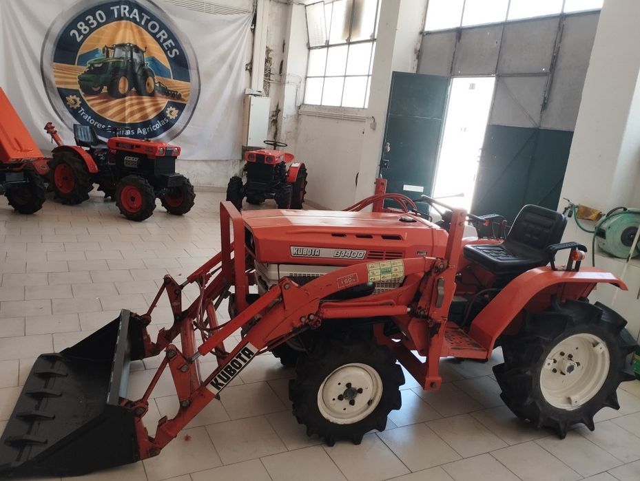 kUBOTA B1400 /// Frontal /// Capinadeira /// Transporte