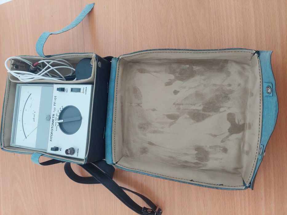 Retro Fitofotometr FF-01 – Unikatowy sprzęt pomiarowy PRL