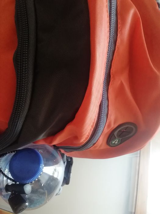 Vendo mochila Nova com 50 cm útil para campismo escola caminhadas