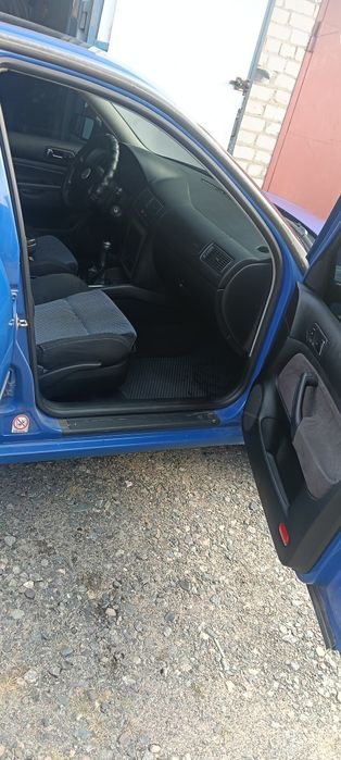 Продам Golf-4 1.4