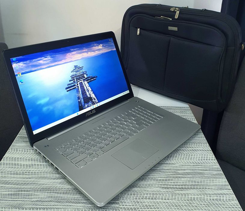Asus ZenBook Gaming 17,3" FullHD intel®core™i7/GeForce®GTX™/16GBram/256SSD+750SSHD/audio® by Bang&Olufsen™/Podś.Klaw.Logo/Win11/Torba