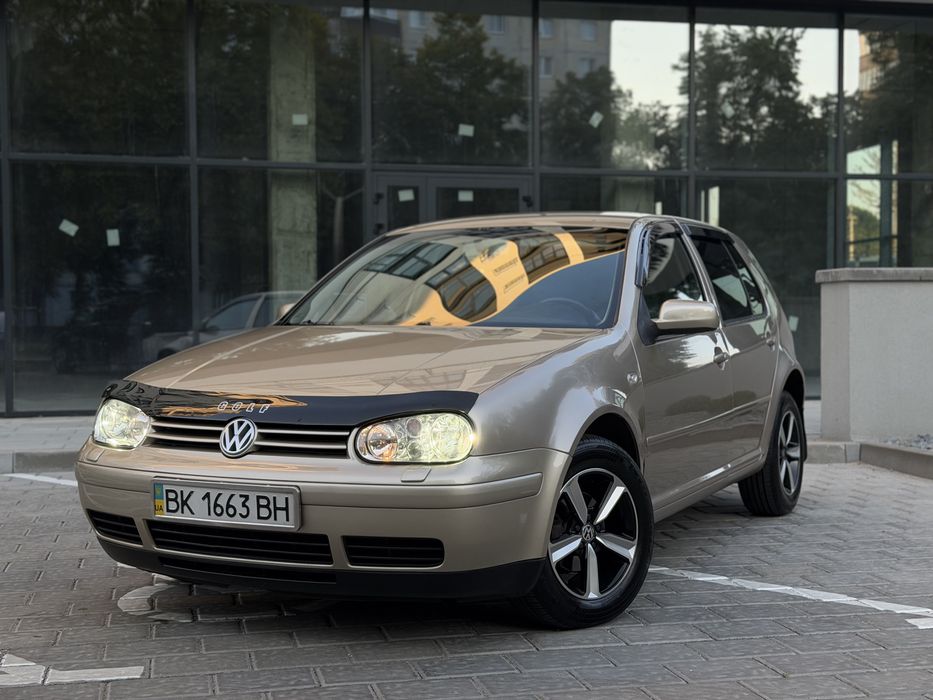 Продам Volkswagen Golf АВТОМАТ