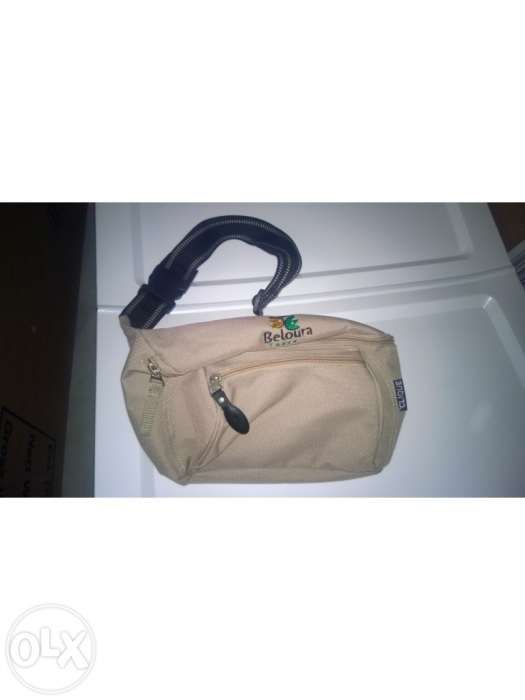 Bolsa por à cintura