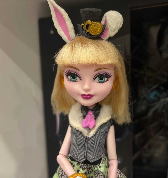 Лялечка Ever after high, Bunny Blanc