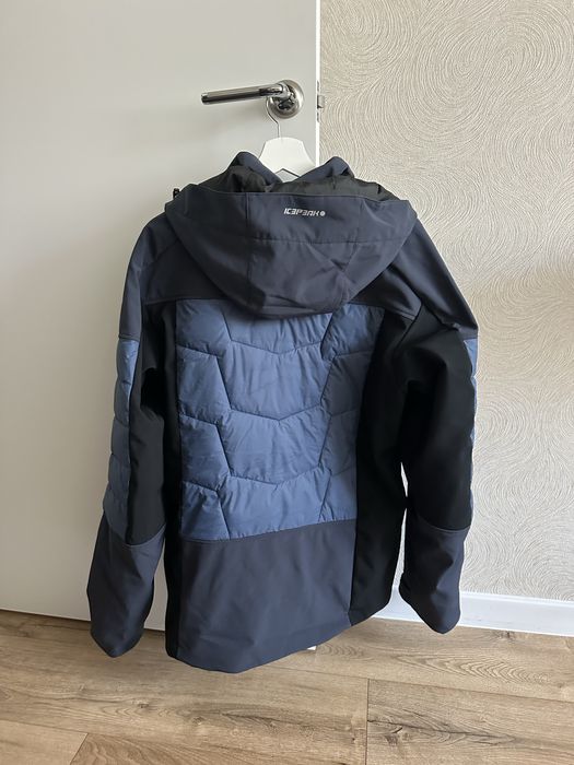 Зимова лижна куртка