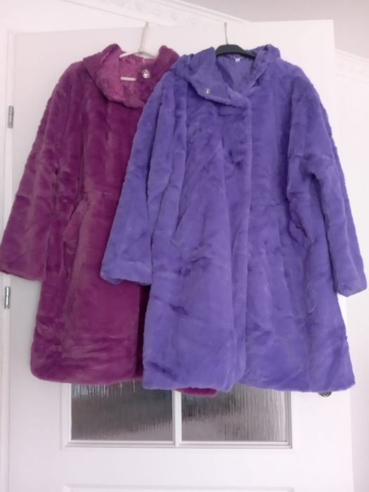 Milutkie futerko z kapturem. Rozmiar uniwersalny.