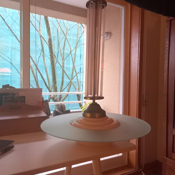 Candeeiro de tecto vintage, com vidro opalino rosa