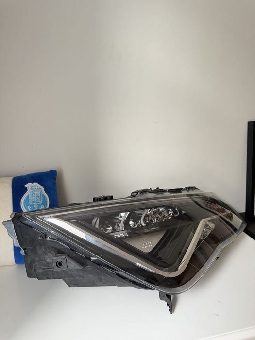 Ótica do modelo seat leon 5f
