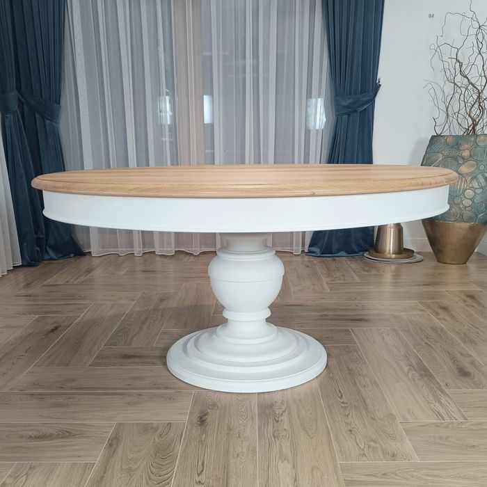 Rozkładany okrągły stół dębowy model Senator i Starostality dąb