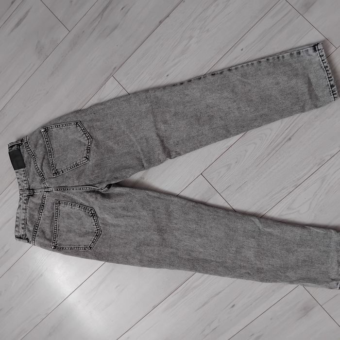 Damskie spodnie jeans