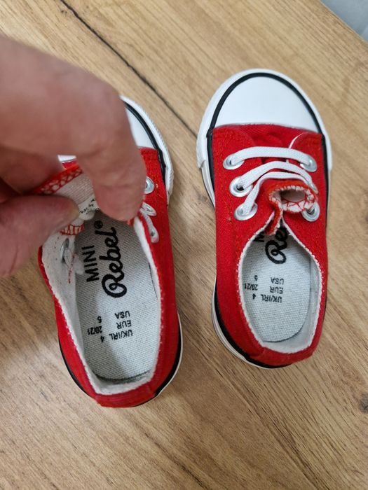 Nowe 12 cm tenisowki trampki 20