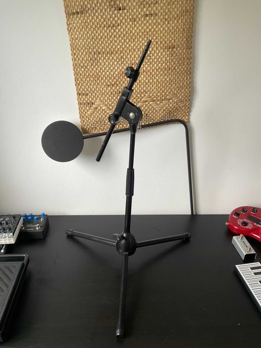 Suporte Microfone Millenium MS 2002 Preto