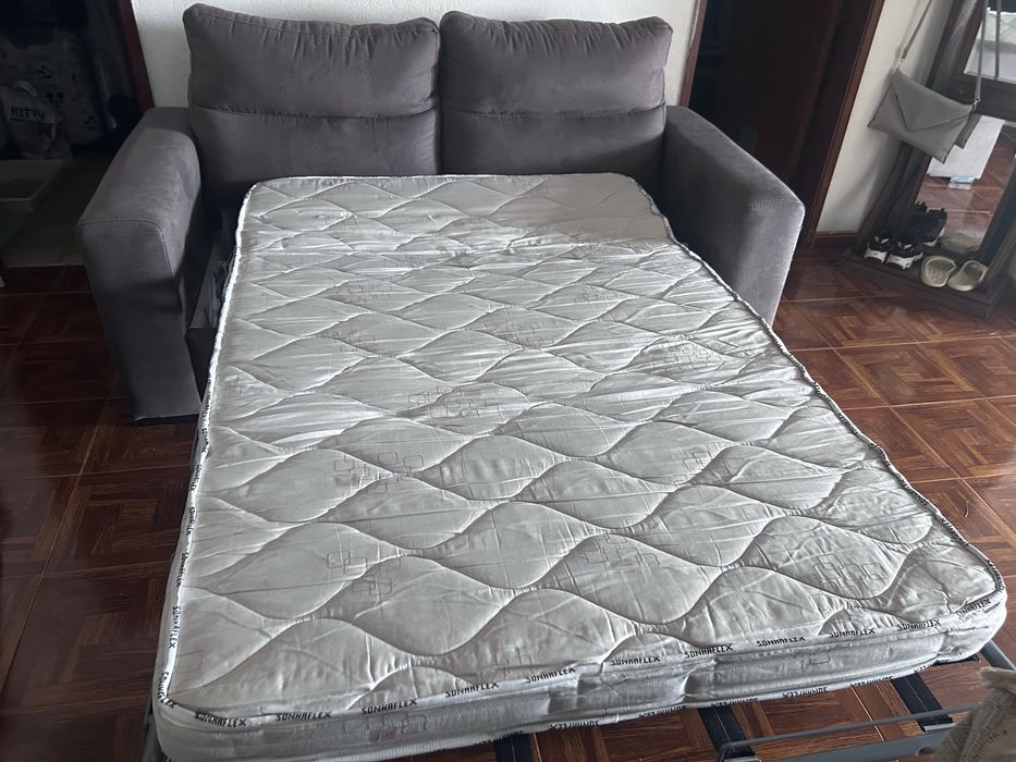 Vende-se sofá cama