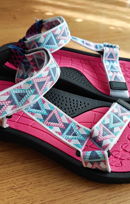 Damskie sandały Martes Essentials Mercheto Wo's r. 40 nowe