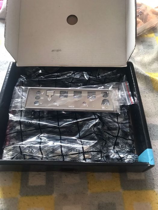 Placa mãe intel xeon e5 2640 v4 nunca usada