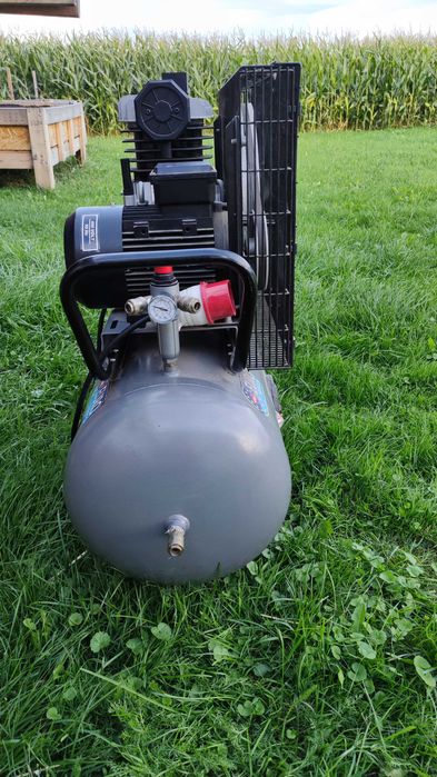 Kompresor tłokowy AirPress