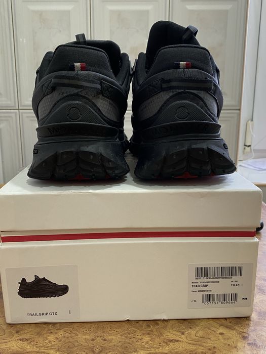 MONCLER кроссовки ботинки.