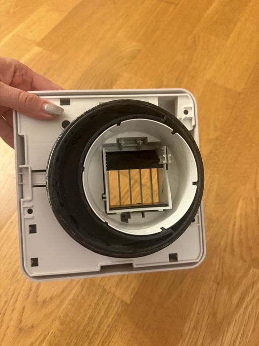 Kratka wentylacyjna  higrosterowana Aereco BXC 1907EX 2431 biala