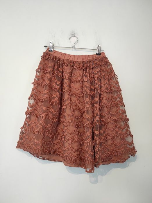 Koronkowa bawełniana spódniczka