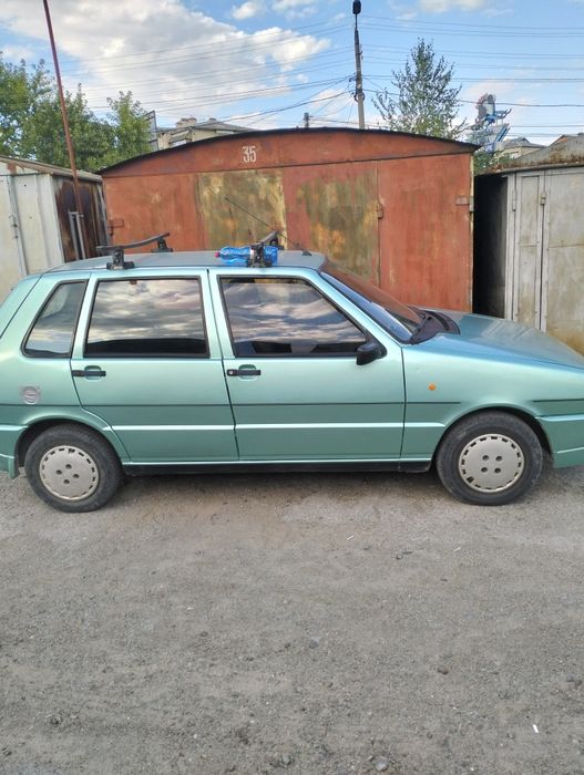 Фіат уно  1995 легкове авто