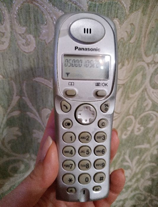 Цифровой беспроводной телефон Panasonic
