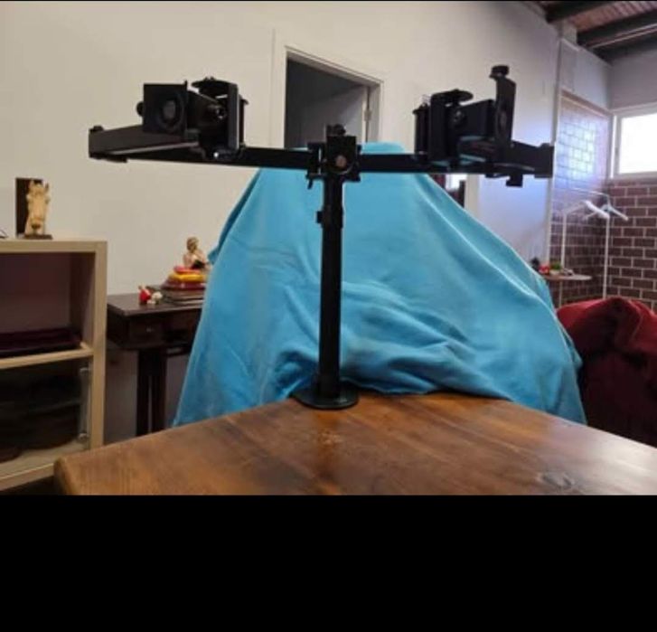 Suporte para 3 monitores articulado