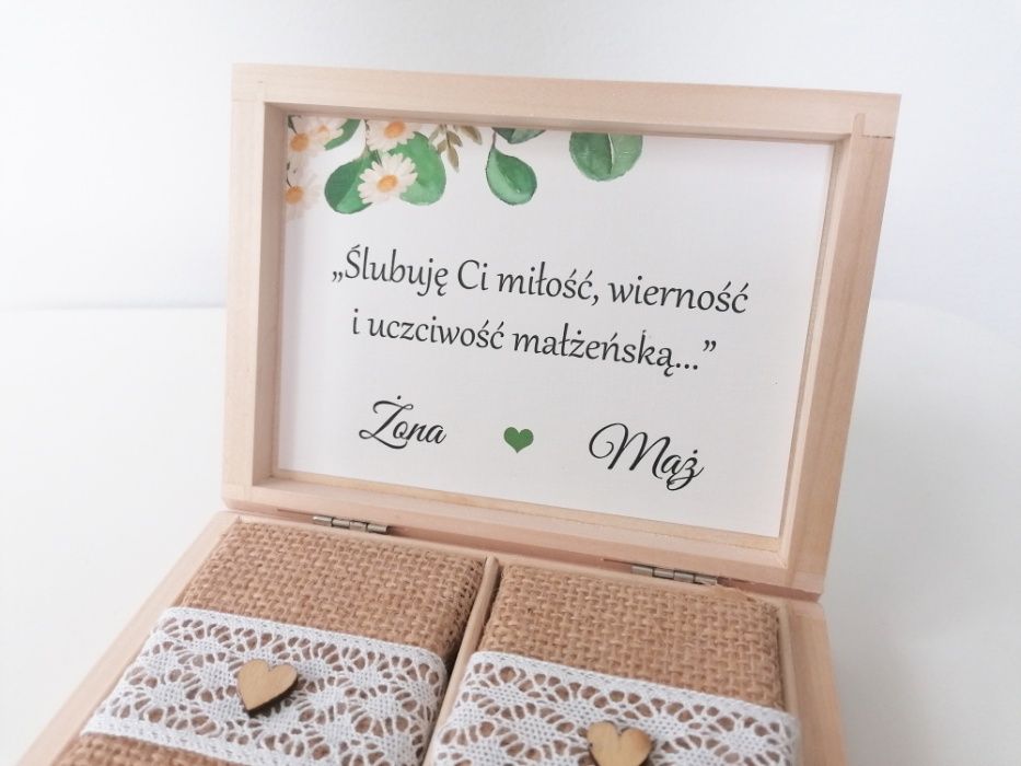 Pudełko na obrączki w stokrotki