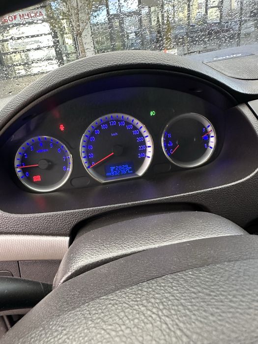 Hyundai sonata nf 2009р 2.0 газ/бенз