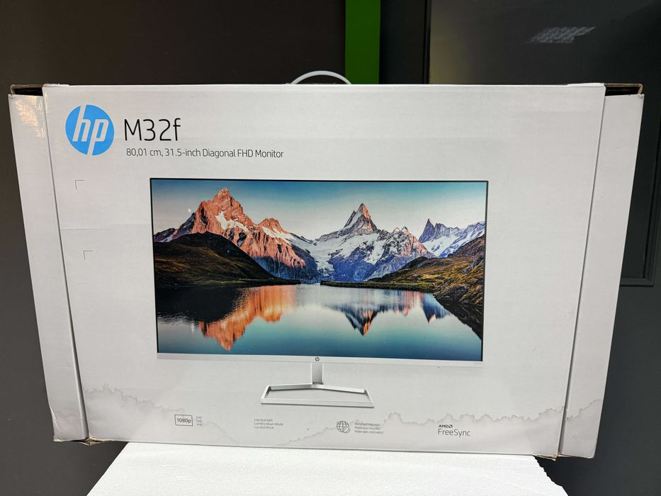 Monitor FullHD HP 31.5" (modelo: M32f) - Display partido