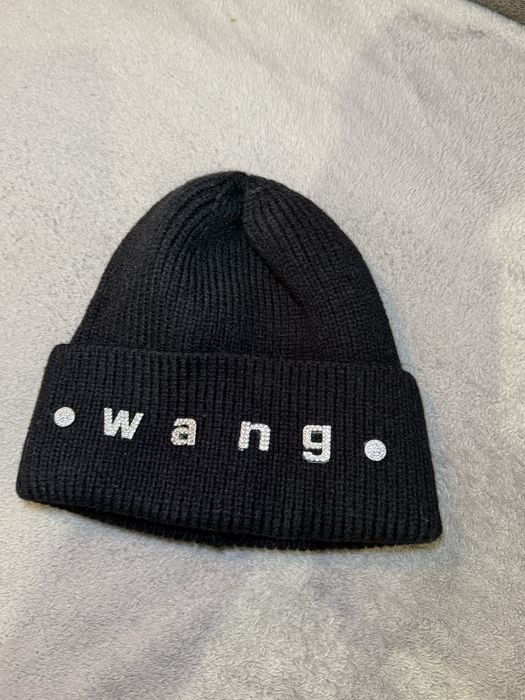Шапка нова  ванг
