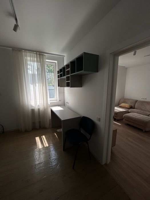 Великий будинок у місті з усіма зручностями. Є ділянка 39852