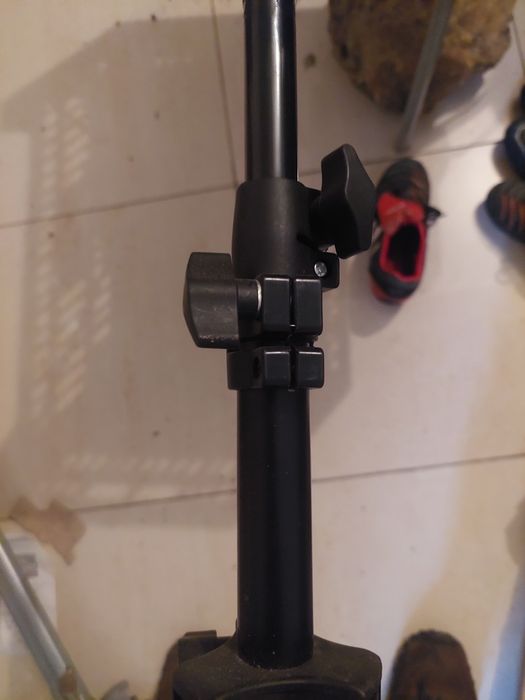 Tripé para câmara