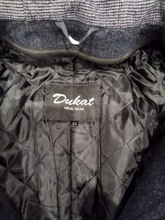 Продам пальто молодіжне