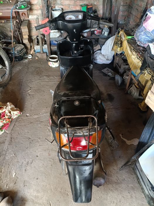 Продам скутер Сузукі сепія, РС в не погануму стані