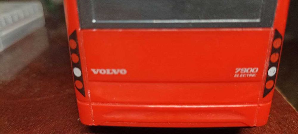 Автобус Volvo 7900E "Гармошка" (резина), поворот колёс, двери, 40 см