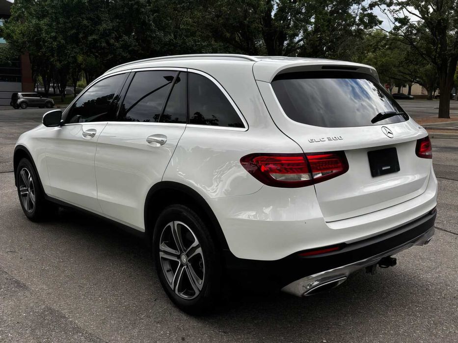 Mercedes-Benz GLC 300 4MATIC      2017