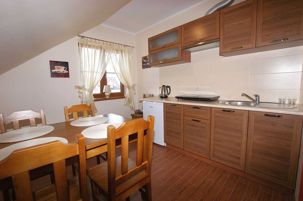 Apartamenty przy basenie blisko morza