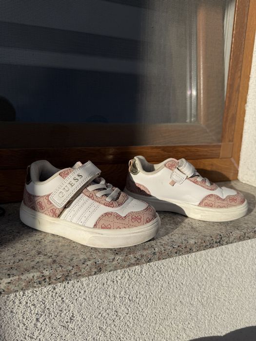 Guess buciki sportowe sneakresy dla dziewczynki 27 rozowe białe adidas nike