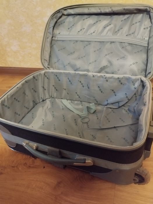 Валіза для подорожей