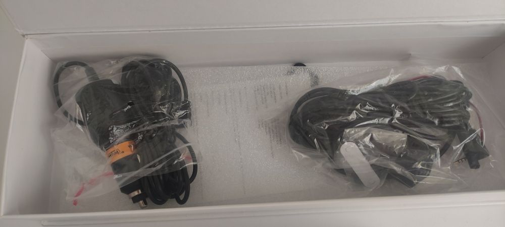 Зеркало с камерой заднего вида