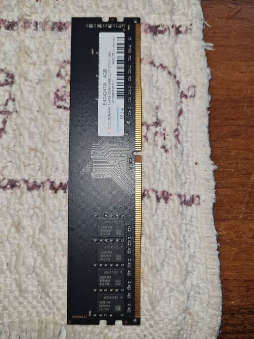 Материнська плата ASUS H110M -K SA7TA 6GGb + процесор INTEL CORE i3-6100 +планка на 4 GB + кулер.б/у.