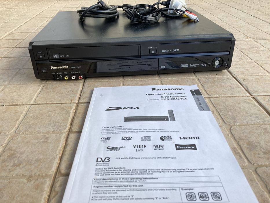 Vários equipamentos electrónicos