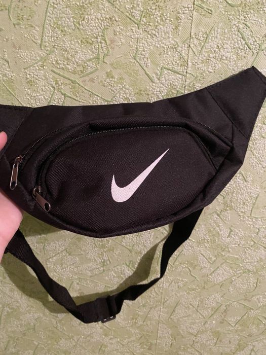 Сумка бананка Nike