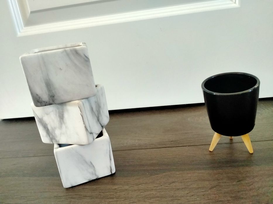 Doniczki osłonki  ala marmurowe