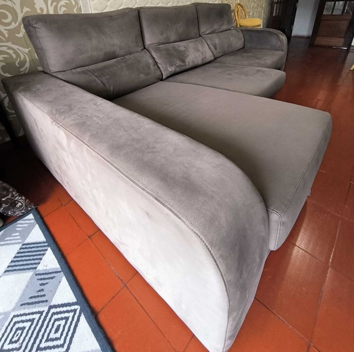 sofá e estante para sala