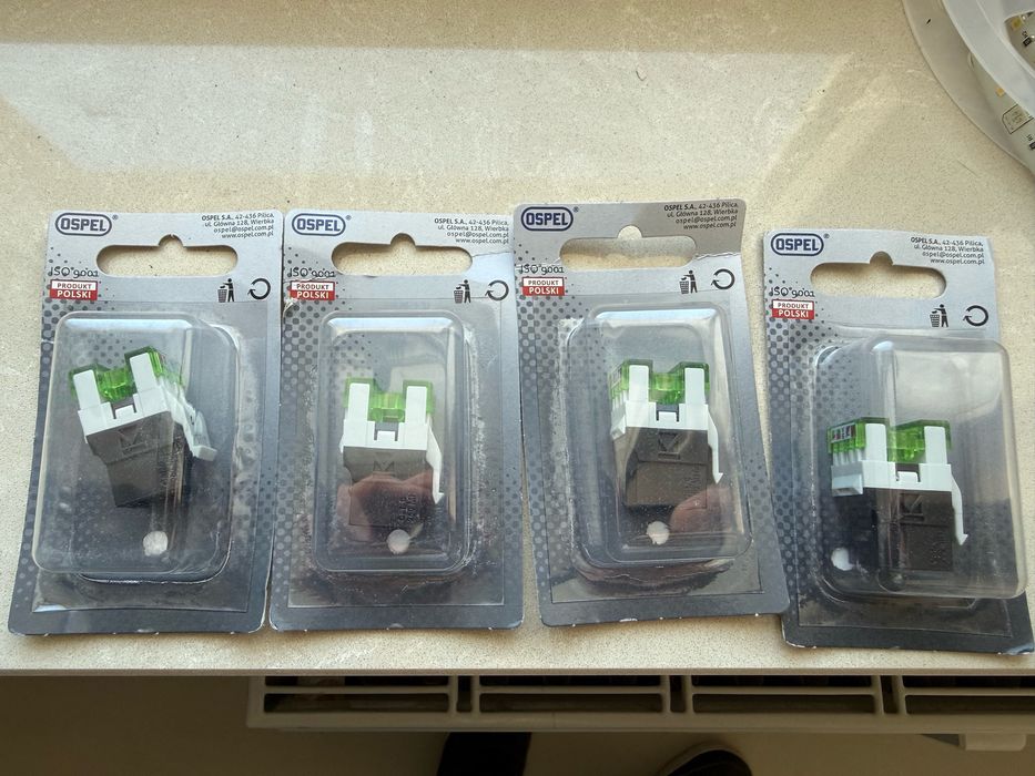 4x modul internetowy rj45 kat 6 ospel czarny keystone