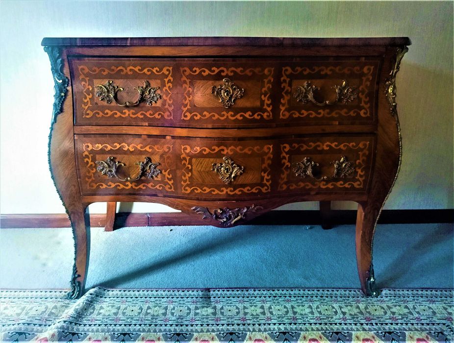 Cómoda  Luís  XV