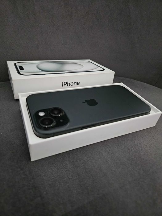 Apple iPhone 15 / 128 GB / Gwarancja